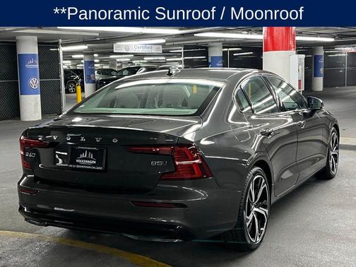 2024 Volvo S60 B5 Plus Dark Theme
