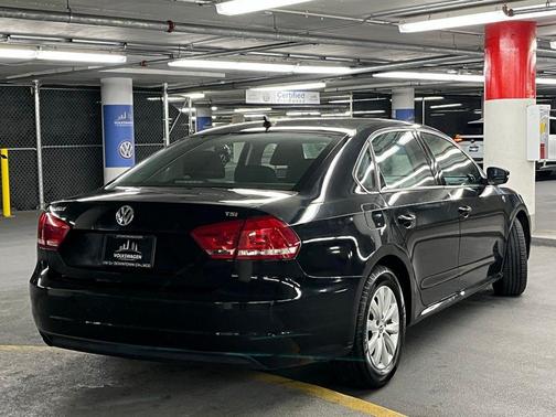 2015 Volkswagen Passat 1.8T S