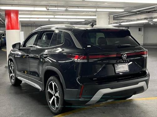 2025 Volkswagen Tiguan 2.0T SE 4MOTION