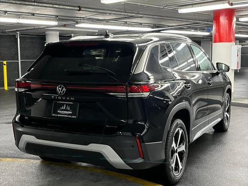 2025 Volkswagen Tiguan 2.0T SE 4MOTION