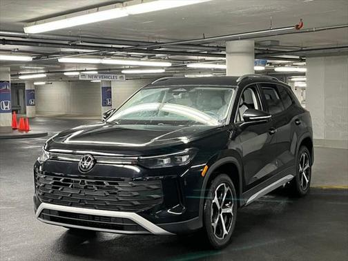 2025 Volkswagen Tiguan 2.0T SE 4MOTION