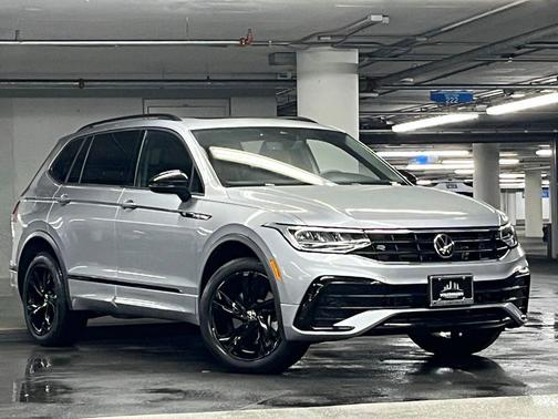 Pyrite Silver Metallic 2023 Volkswagen Tiguan 2.0T SE R-Line Black 4MOTION