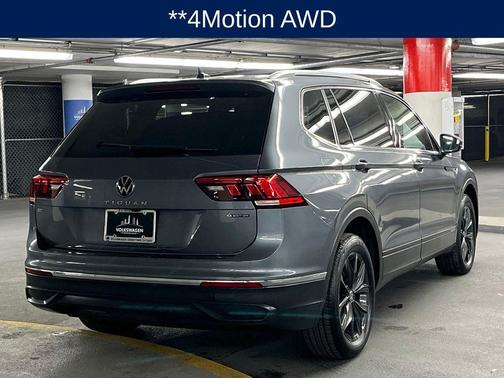 Platinum Gray Metallic 2024 Volkswagen Tiguan 2.0T SE 4MOTION