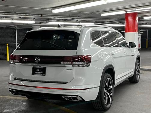 2025 Volkswagen Atlas 2.0T SEL Premium R-Line 4MOTION