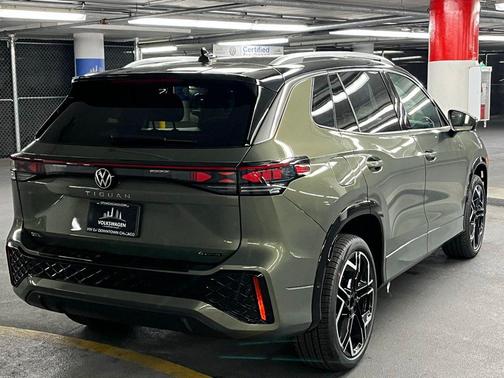 2025 Volkswagen Tiguan 2.0T SEL R-Line 4MOTION