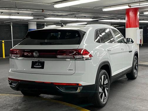 2026 Volkswagen Atlas Cross Sport 2.0T SE w/Technology 4MOTION