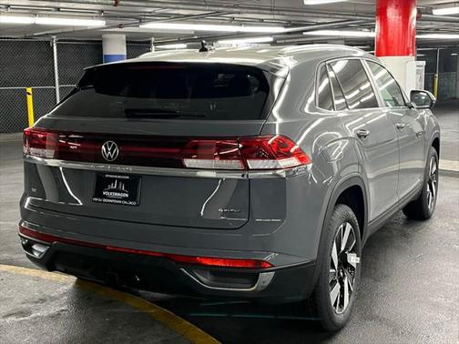 2025 Volkswagen Atlas Cross Sport 2.0T SE w/Technology 4MOTION