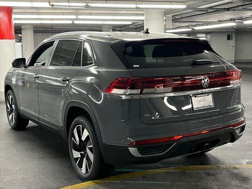 2025 Volkswagen Atlas Cross Sport 2.0T SE w/Technology 4MOTION