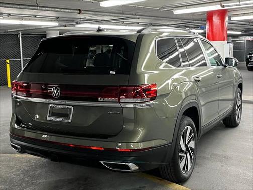 2025 Volkswagen Atlas 2.0T SE w/Technology 4MOTION
