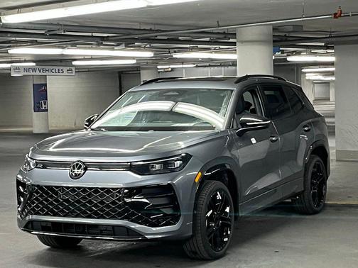 2026 Volkswagen Tiguan 2.0T SE R-Line Black 4MOTION