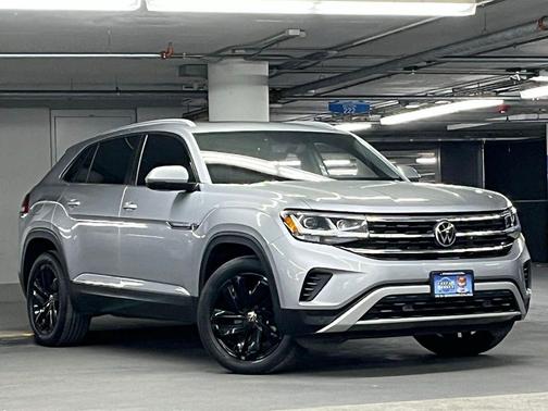 2022 Volkswagen Atlas Cross Sport 3.6L V6 SE w/Technology