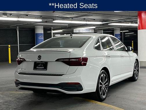 Pure White 2023 Volkswagen Jetta 1.5T Sport