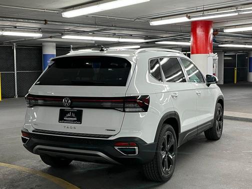 2025 Volkswagen Taos 1.5T SEL