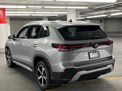 2025 Volkswagen Tiguan 2.0T SE 4MOTION