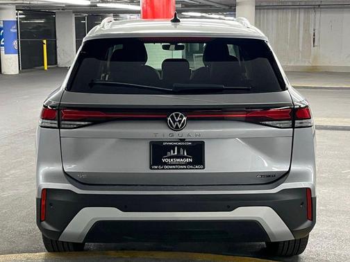 2025 Volkswagen Tiguan 2.0T SE 4MOTION