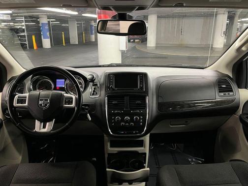 White Knuckle Clearcoat 2020 Dodge Grand Caravan SE