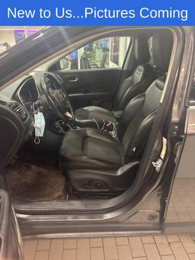 Granite Crystal Metallic Clearcoat 2019 Jeep Compass Latitude