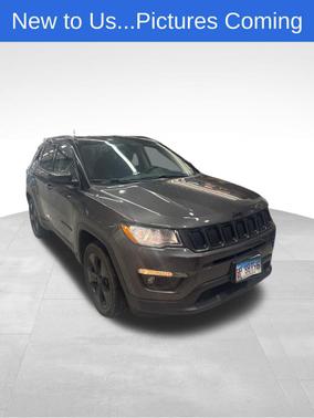 Granite Crystal Metallic Clearcoat 2019 Jeep Compass Latitude