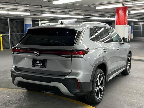2025 Volkswagen Tiguan 2.0T SE 4MOTION