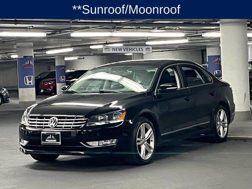 Black Uni 2015 Volkswagen Passat 1.8T Auto SEL Premium