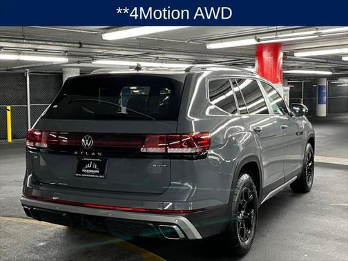 2024 Volkswagen Atlas 2.0T SE w/Technology 4MOTION