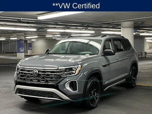 2024 Volkswagen Atlas 2.0T SE w/Technology 4MOTION