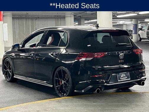 Mythos Black Metallic 2024 Volkswagen Golf GTI 1.4T TSI