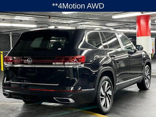 Deep Black 2024 Volkswagen Atlas 2.0T SEL