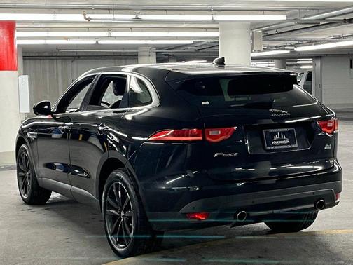 2017 Jaguar F-PACE 35t Prestige