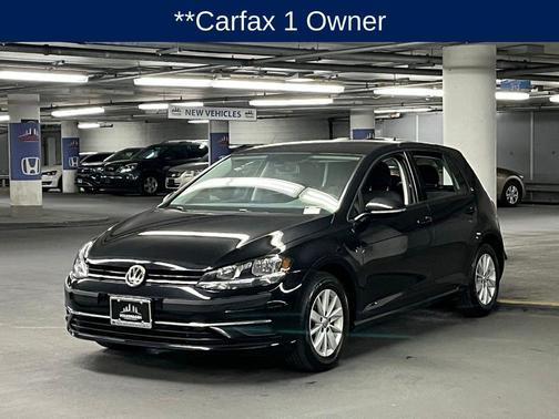 Deep Black 2019 Volkswagen Golf 1.4T S