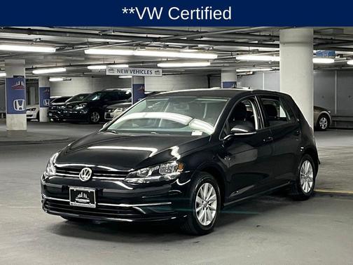 Deep Black 2019 Volkswagen Golf 1.4T S