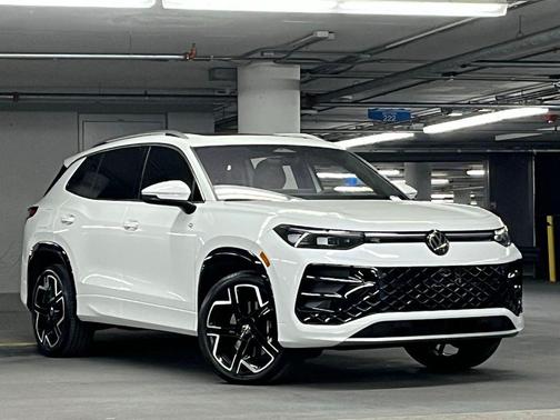 2025 Volkswagen Tiguan 2.0T SEL R-Line 4MOTION