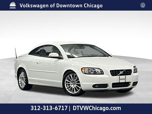 White Pearl Metallic 2008 Volvo C70 T5 M