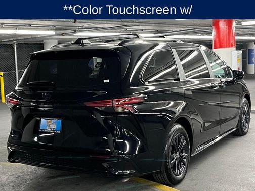 2025 Toyota Sienna XSE 7 Passenger