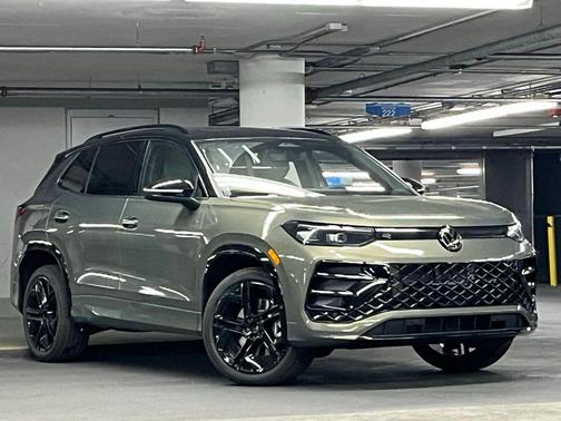 2026 Volkswagen Tiguan 2.0T SE R-Line Black 4MOTION