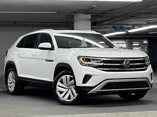 2022 Volkswagen Atlas Cross Sport 3.6L V6 SE w/Technology