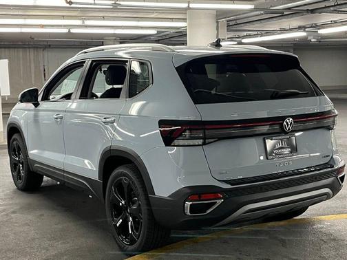 2025 Volkswagen Taos 1.5T SEL