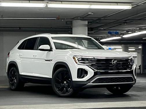 2024 Volkswagen Atlas Cross Sport 2.0T SE w/Technology 4MOTION