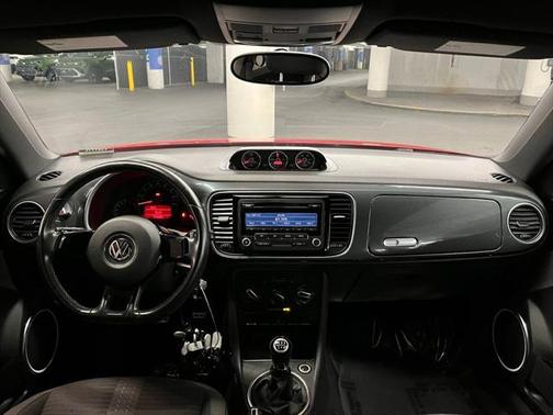2012 Volkswagen Beetle Base