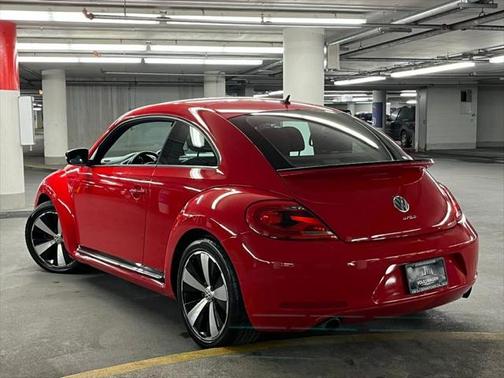 2012 Volkswagen Beetle Base