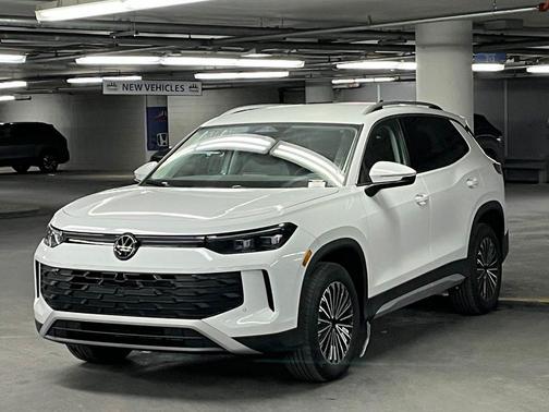 Pure White 2026 Volkswagen Tiguan 2.0T S 4MOTION