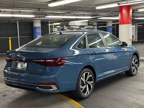 2025 Volkswagen Jetta 1.5T SEL