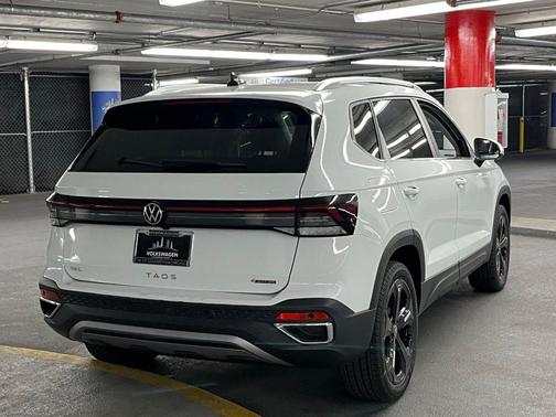 2025 Volkswagen Taos 1.5T SEL