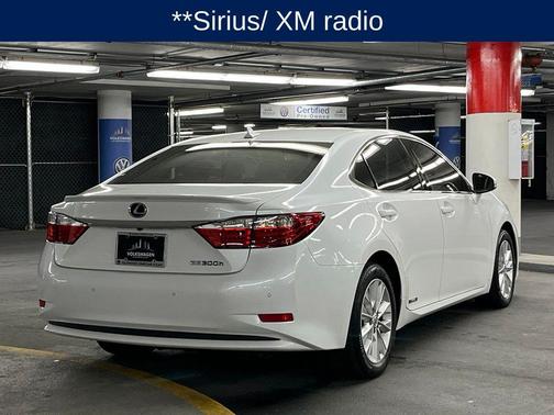 Starfire Pearl 2013 Lexus ES 300h Base