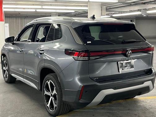 Platinum Gray Metallic 2026 Volkswagen Tiguan 2.0T SE 4MOTION