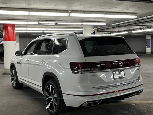 2025 Volkswagen Atlas 2.0T SEL Premium R-Line 4MOTION