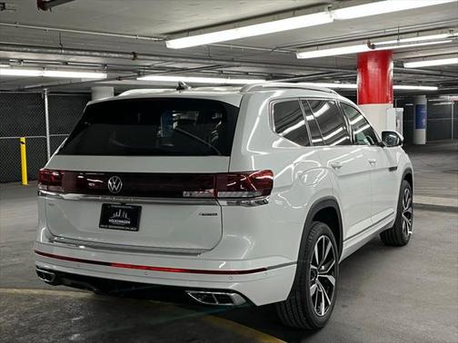 2025 Volkswagen Atlas 2.0T SEL Premium R-Line 4MOTION