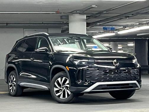 deep black pearl 2026 Volkswagen Tiguan 2.0T S
