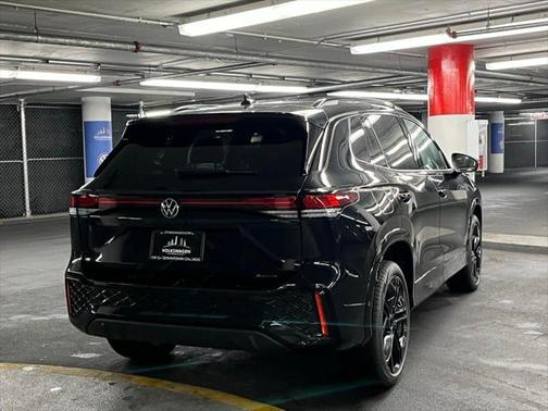 2025 Volkswagen Tiguan 2.0T SE R-Line Black 4MOTION