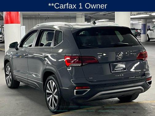 Pure Gray 2022 Volkswagen Taos 1.5T SE